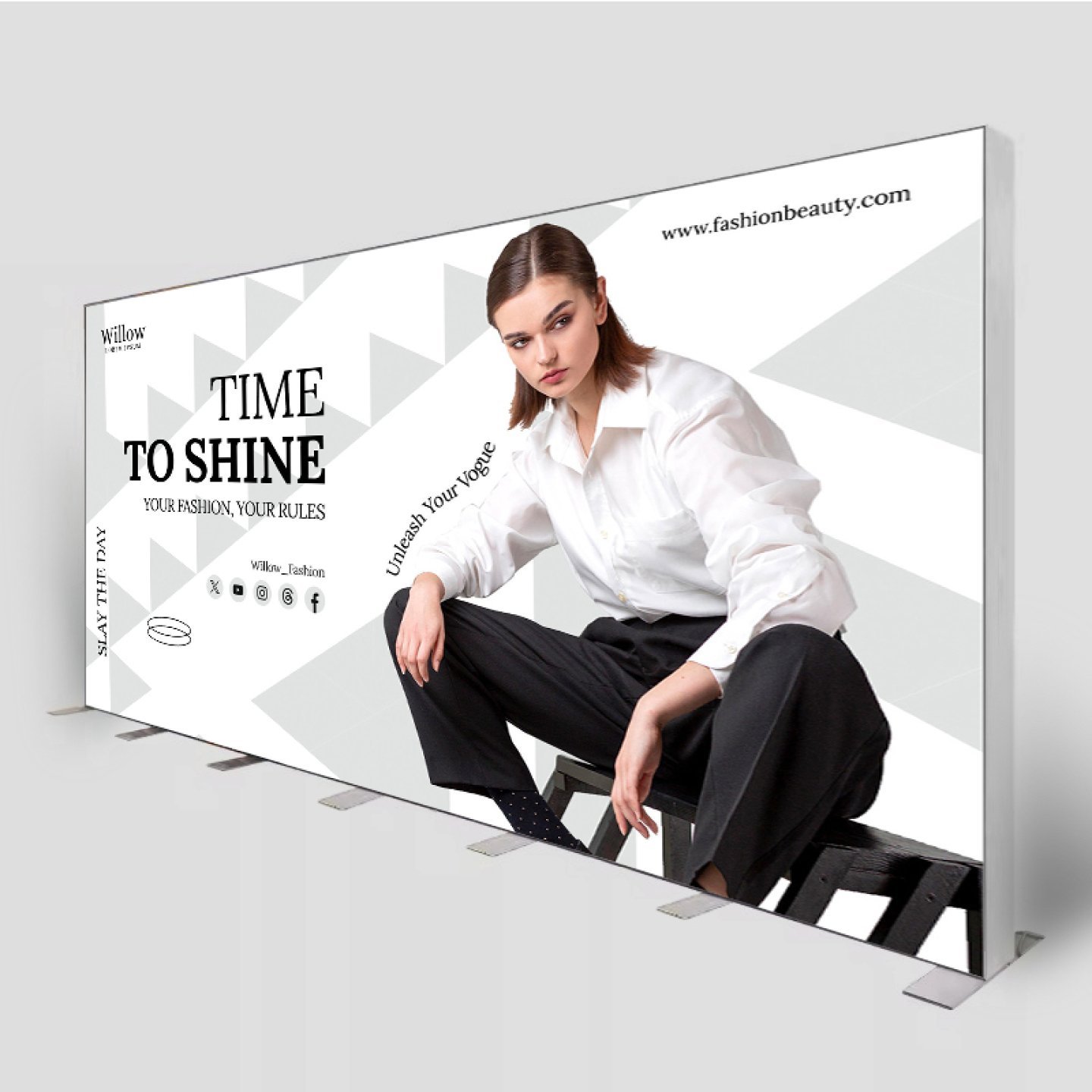 20ft SEG Fabric Stand